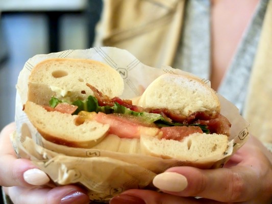 DB59BE9B-86C0-4402-8F4E-25B29BC46BE8_1_201_a