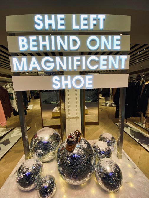 9009AFDB-A699-405B-A8F1-39DE4DBD97B7_1_201_a