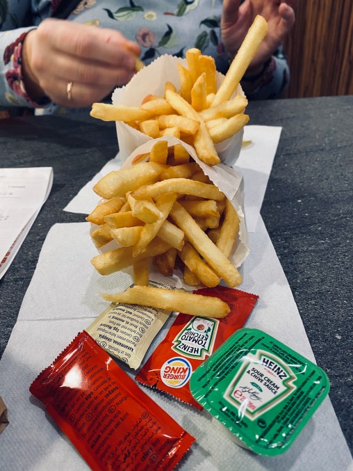 9DE8F427-56CE-409A-A440-7B4C5568217A_1_201_a