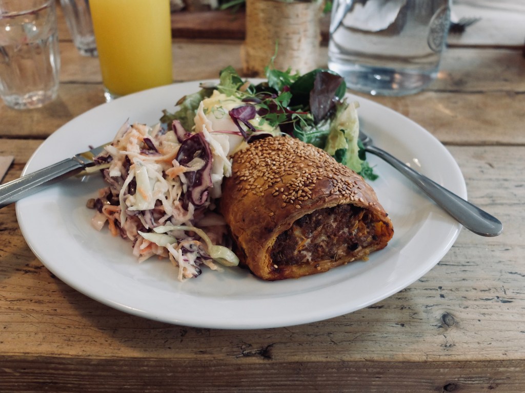 C0E2E47D-6124-4713-A073-CA83E4AE3AAD_1_201_a